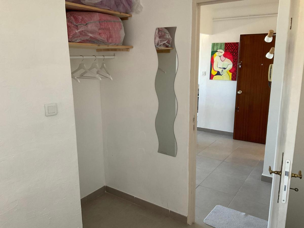 Grands Buffets Hebergement Chambre Narbonne Exteriér fotografie